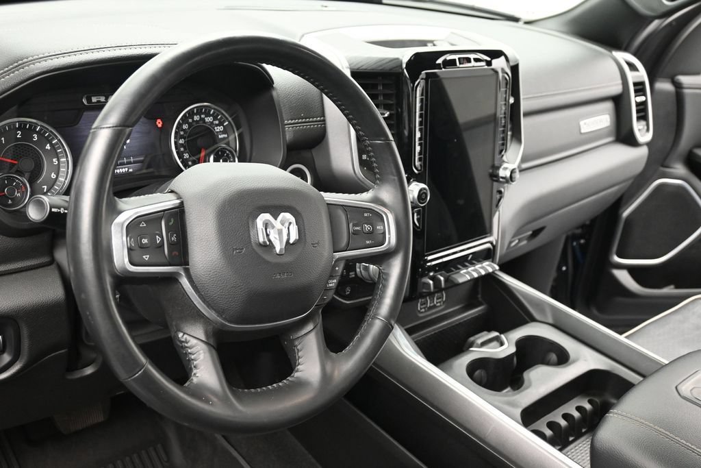 Used 2023 RAM 1500 Laramie AWD/4WD image 15