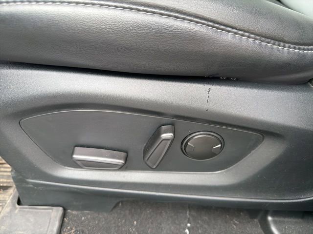 Certified 2023 Ford Explorer XLT w/ Equipment Group 202A image 31