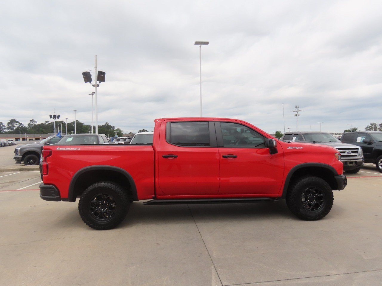 Used 2024 Chevrolet Silverado 1500 ZR2 w/ ZR2 Bison Edition AWD/4WD image 8