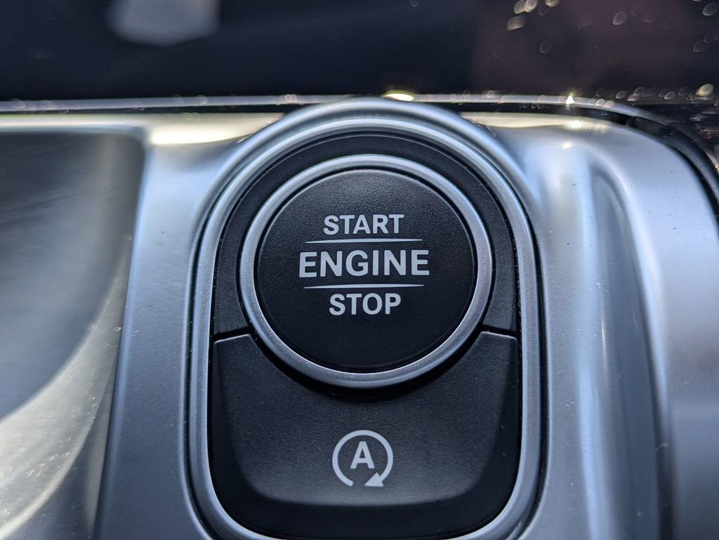 Used 2021 Mercedes-Benz GLB 250 image 26