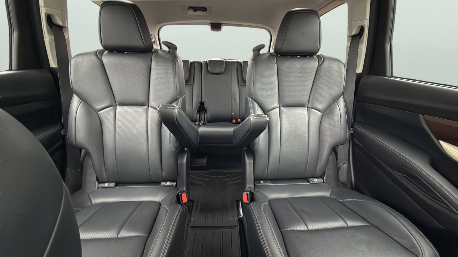 Used 2022 Subaru Ascent Touring AWD/4WD image 25