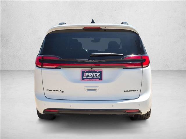 Used 2026 Chrysler Pacifica Limited w/ S Appearance Package FWD image 7