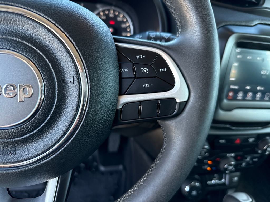 Used 2018 Jeep Renegade Latitude w/ Trailer Tow Group image 16