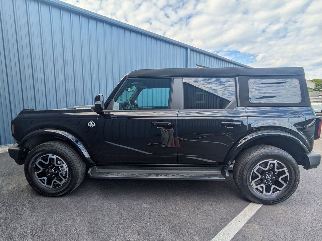 Certified 2025 Ford Bronco Outer Banks AWD/4WD image 10