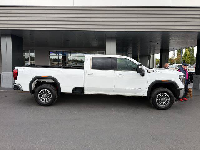 Used 2024 GMC Sierra 3500 SLE w/ SLE Value Package AWD/4WD image 7