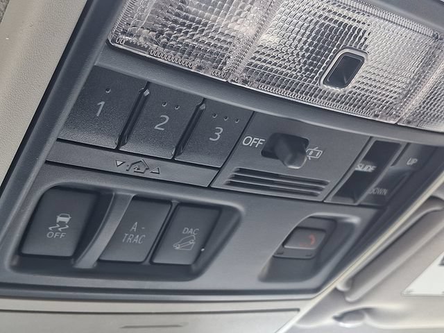 Used 2020 Toyota 4Runner SR5 Premium w/ Moonroof Package AWD/4WD image 27
