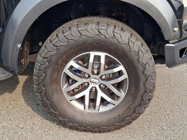 Certified 2018 Ford F150 Raptor w/ Equipment Group 801A Mid AWD/4WD image 8