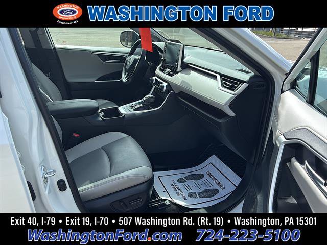 Used 2022 Toyota RAV4 Limited AWD/4WD image 20