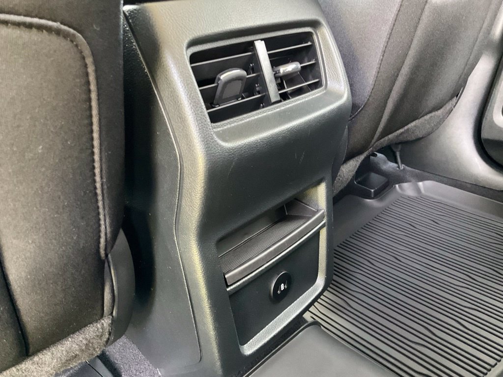 Certified 2024 Ford Edge SE w/ Black Appearance Package AWD/4WD image 19
