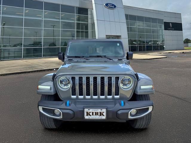 Used 2023 Jeep Wrangler Unlimited Sahara AWD/4WD image 11