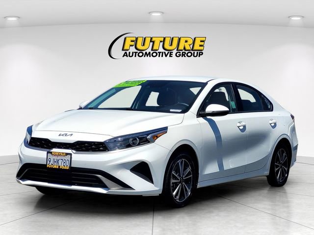 Used 2023 Kia Forte LXS w/ LXS Technology Package FWD image 8