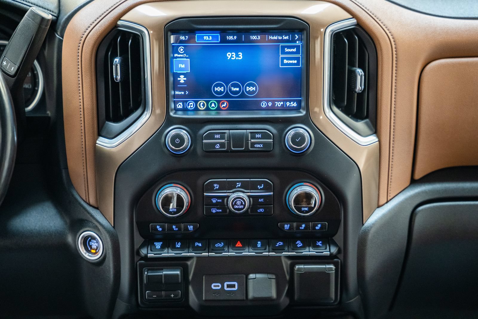 Used 2022 Chevrolet Silverado 3500 High Country w/ Z71 Off-Road Package AWD/4WD image 30