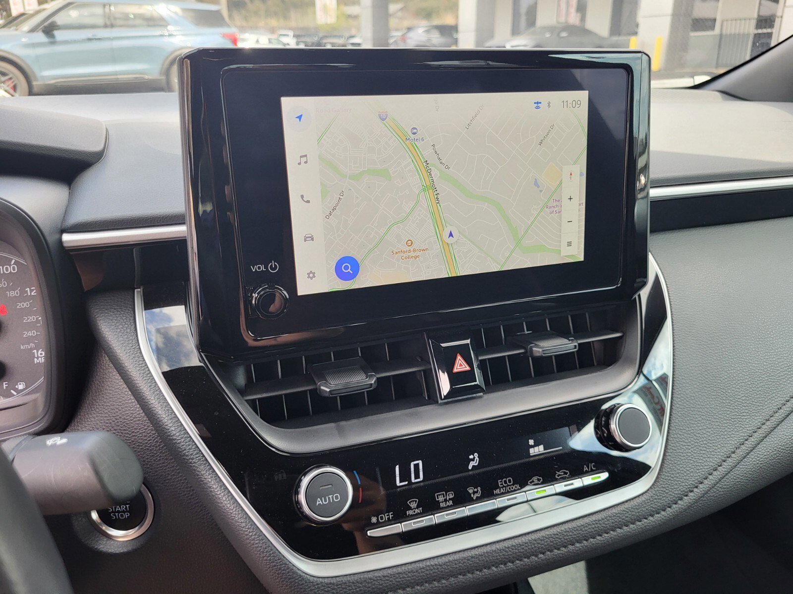 Used 2025 Toyota Corolla SE image 20