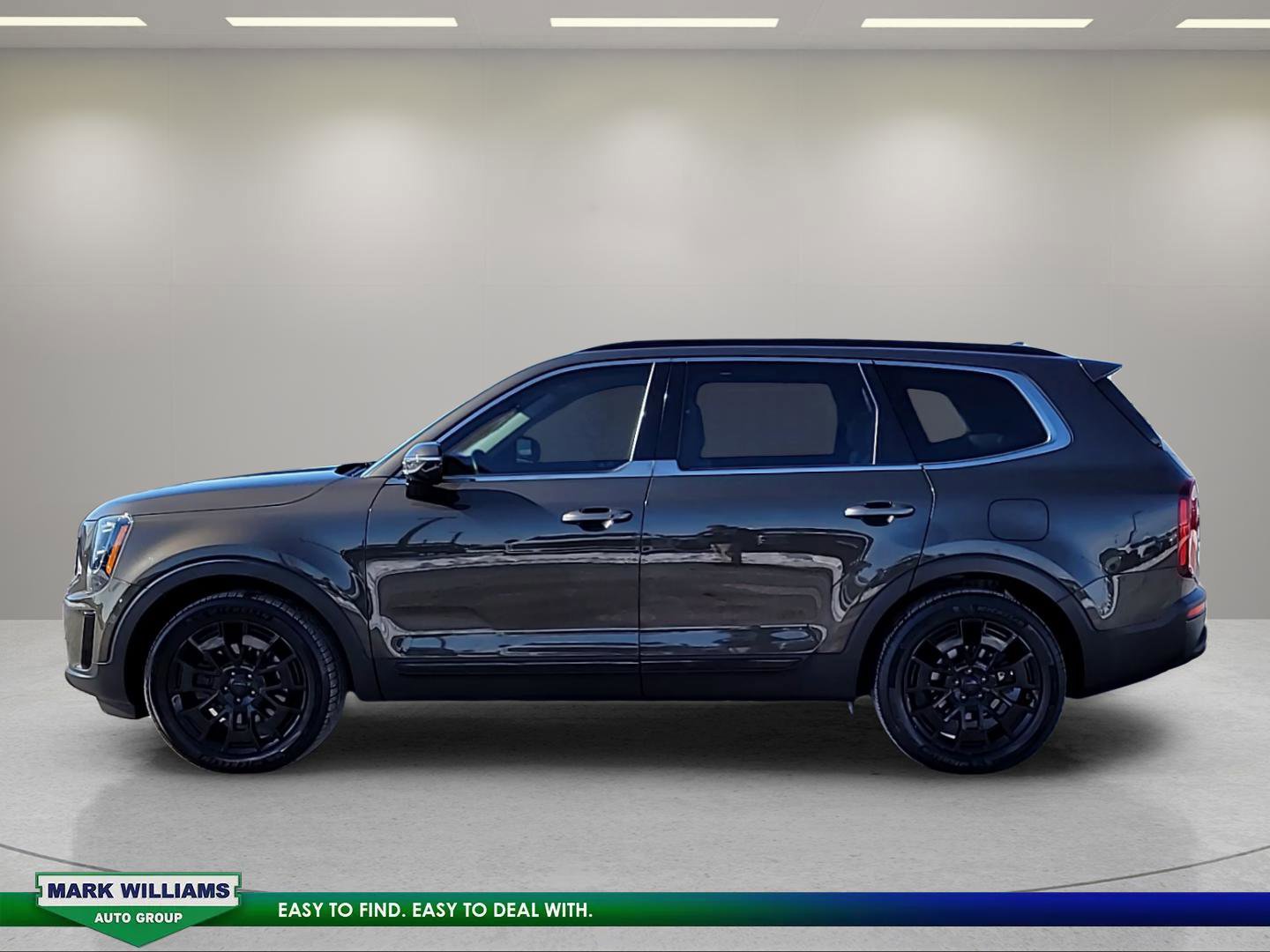 Used 2021 Kia Telluride SX w/ Nightfall Edition Package image 2