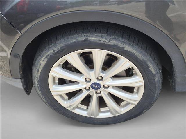 Certified 2018 Ford Escape Titanium AWD/4WD image 11