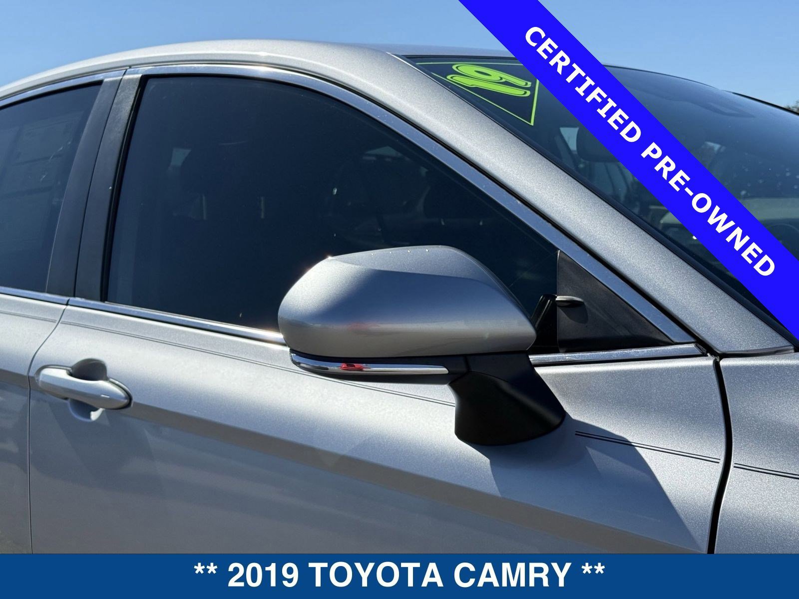 Used 2019 Toyota Camry SE image 10