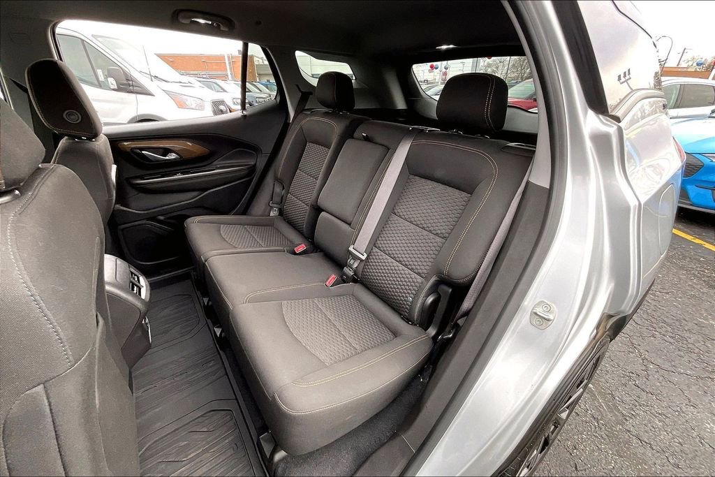 Used 2021 GMC Terrain SLE w/ Driver Convenience Package image 23