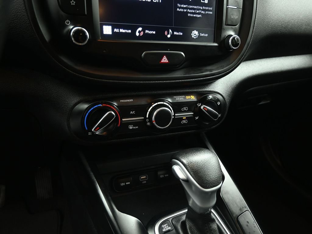 Used 2023 Kia Soul LX w/ Option Group 015 FWD image 16