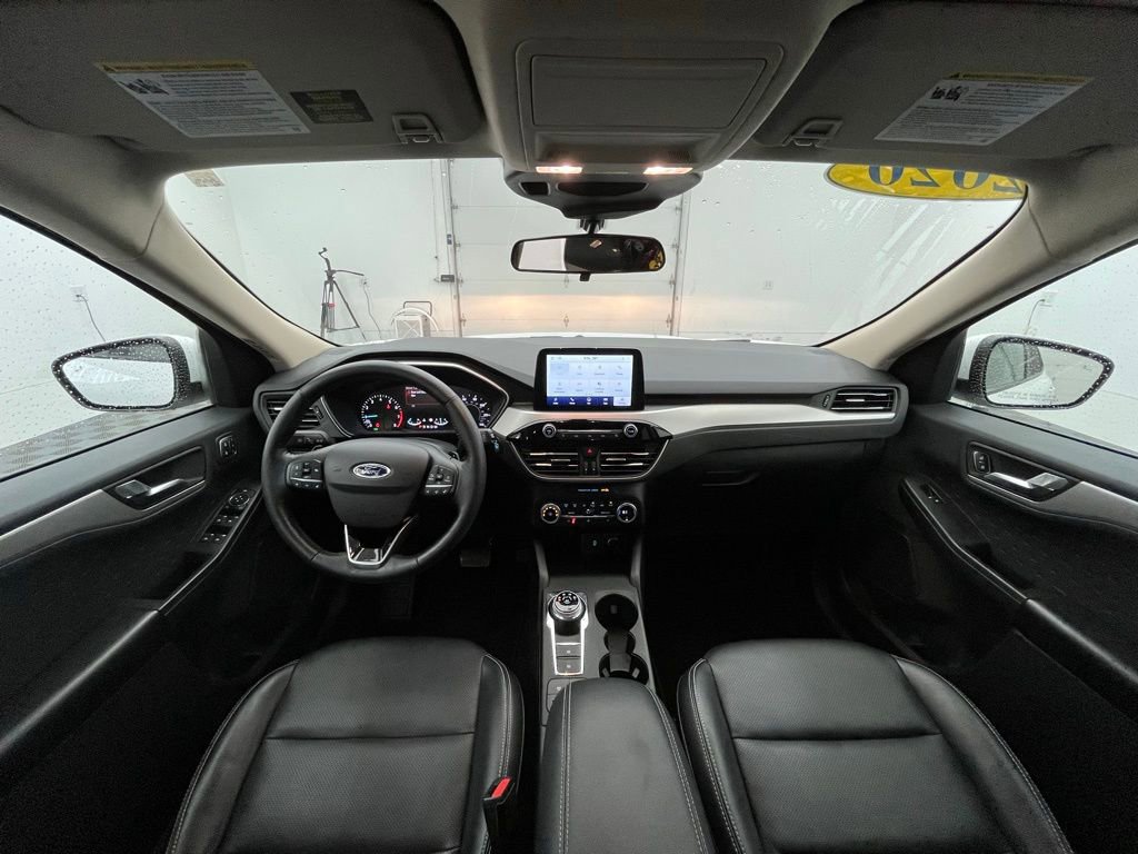 Certified 2020 Ford Escape SEL image 9