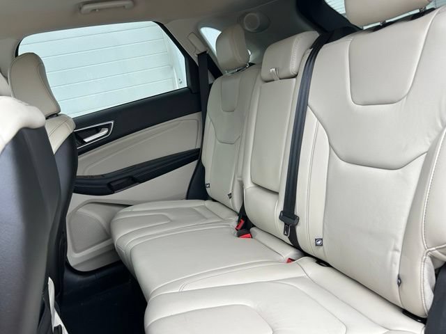 Certified 2021 Ford Edge Titanium AWD/4WD image 9