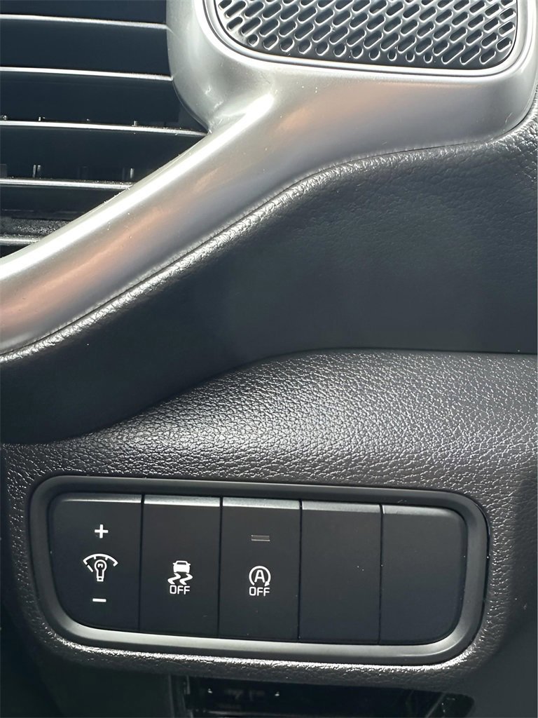 Used 2023 Kia Soul LX w/ LX Technology Package image 19