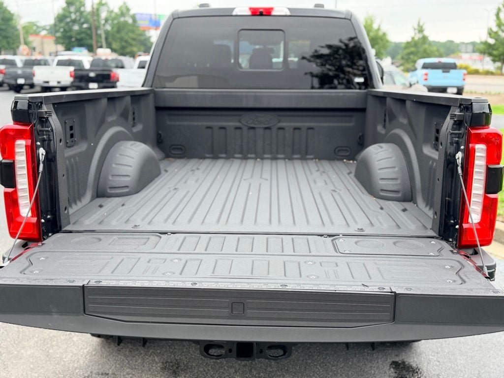 Certified 2024 Ford F250 Lariat w/ Lariat Ultimate Package AWD/4WD image 15
