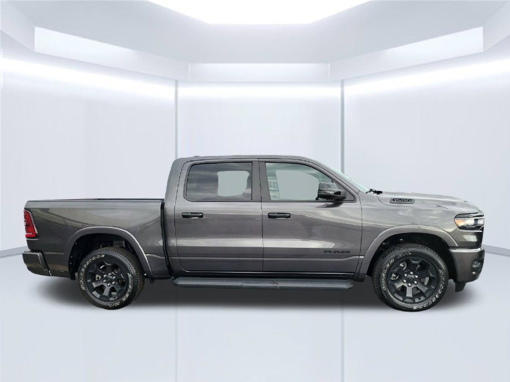 Used 2025 RAM 1500 Big Horn AWD/4WD image 4