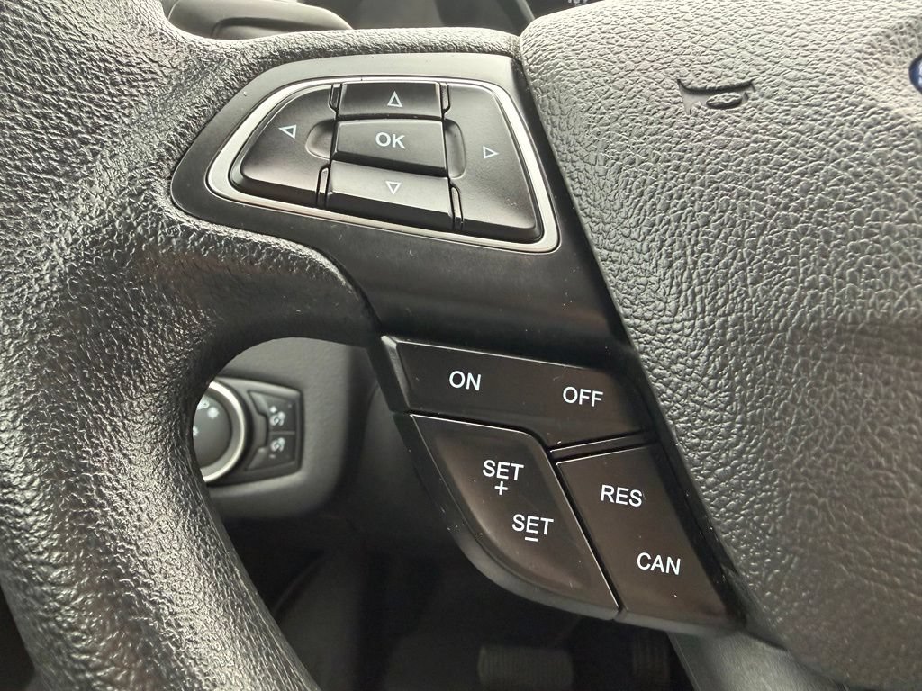 Certified 2019 Ford Escape SE FWD image 32