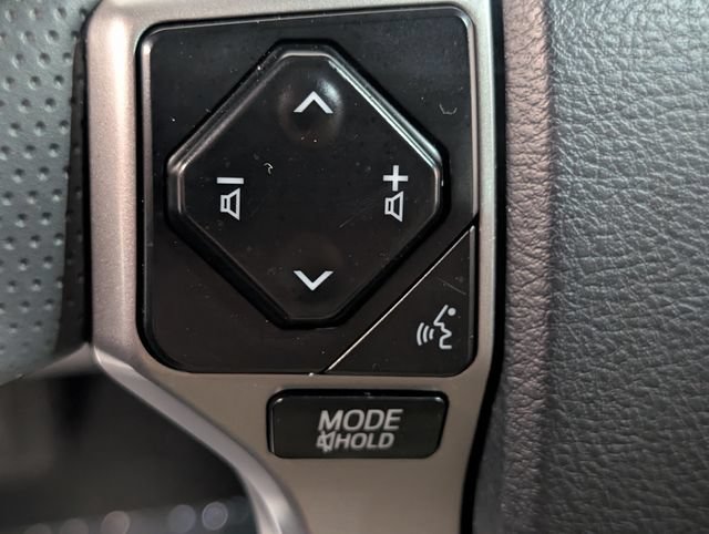 Used 2023 Toyota 4Runner Limited AWD/4WD image 19