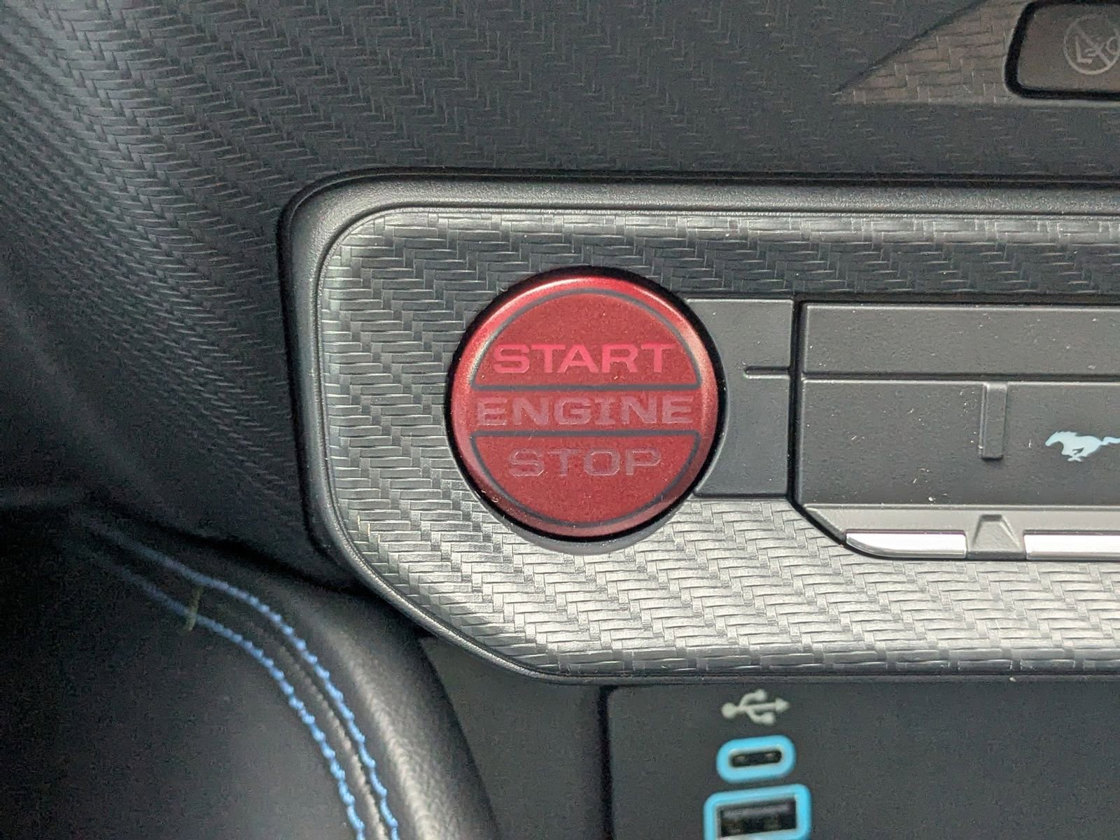 Certified 2025 Ford Mustang Dark Horse image 27