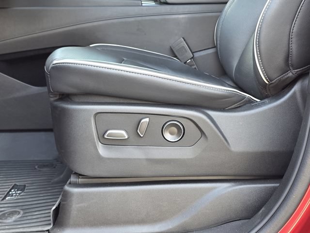 Used 2024 Cadillac Escalade Sport w/ LPO, ONYX Package AWD/4WD image 15