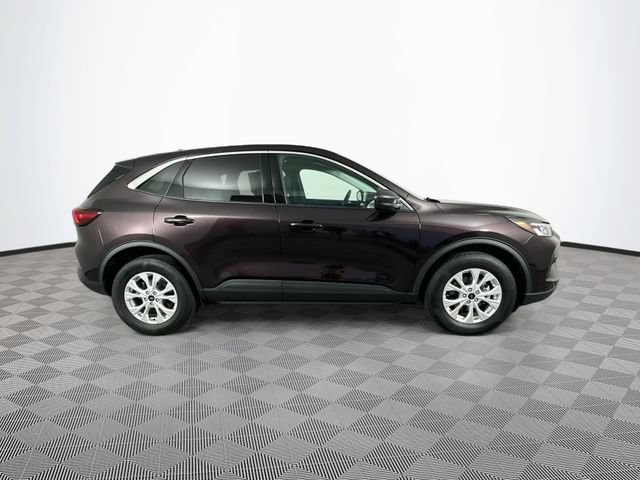 Certified 2023 Ford Escape Active AWD/4WD image 13