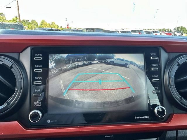 Used 2020 Toyota Tacoma TRD Off-Road AWD/4WD image 24