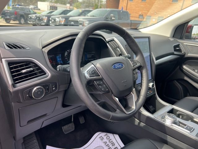Certified 2024 Ford Edge SEL w/ Convenience Package AWD/4WD image 6