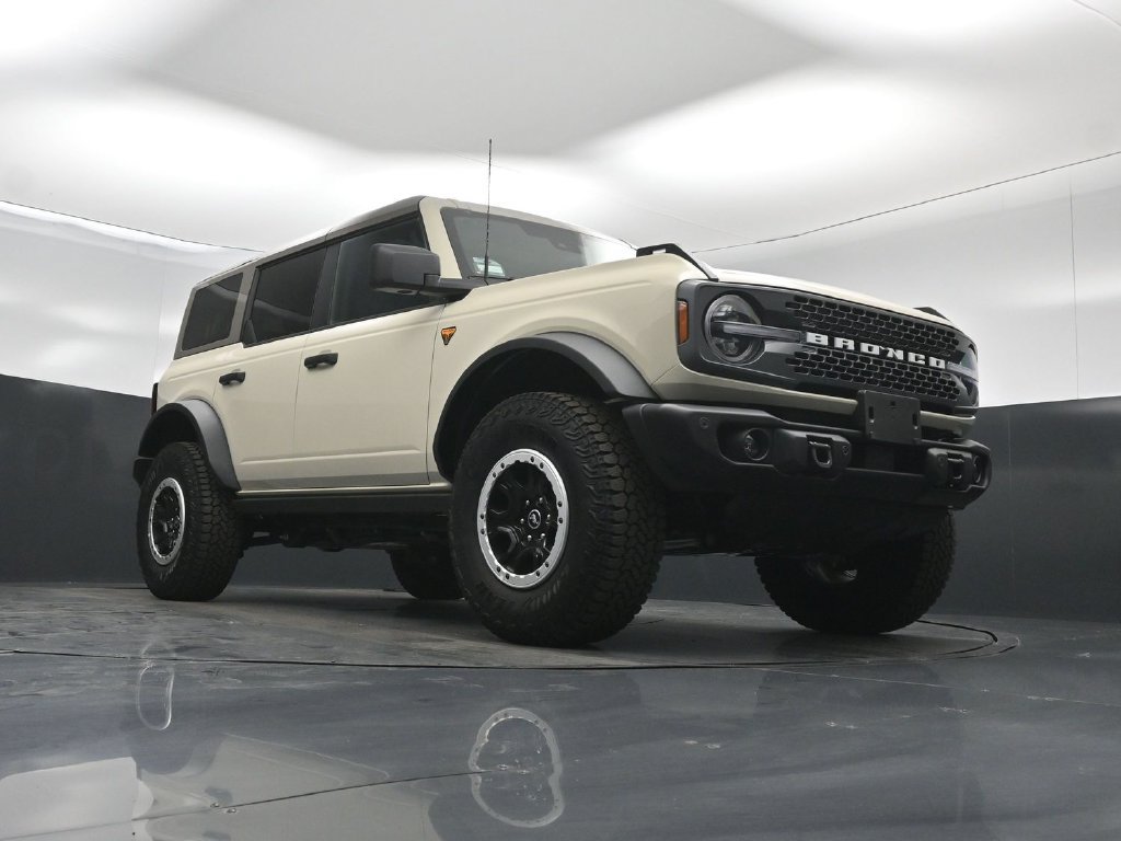 Certified 2026 Ford Bronco Badlands AWD/4WD image 47
