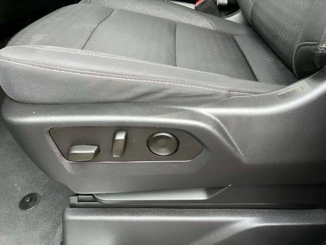 Used 2023 Chevrolet Silverado 1500 LT AWD/4WD image 18
