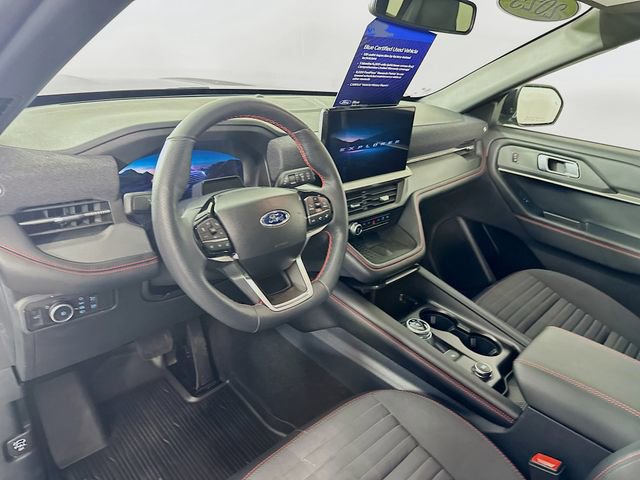 Certified 2025 Ford Explorer ST-Line w/ Premium Package AWD/4WD image 16