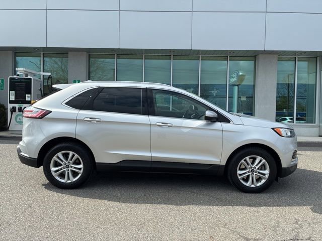 Certified 2019 Ford Edge SEL w/ Equipment Group 201A image 6