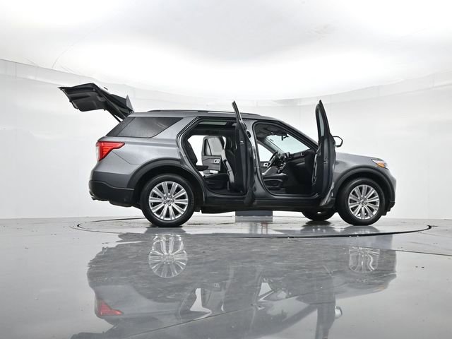 Certified 2023 Ford Explorer Limited w/ Equipment Group 301A image 49
