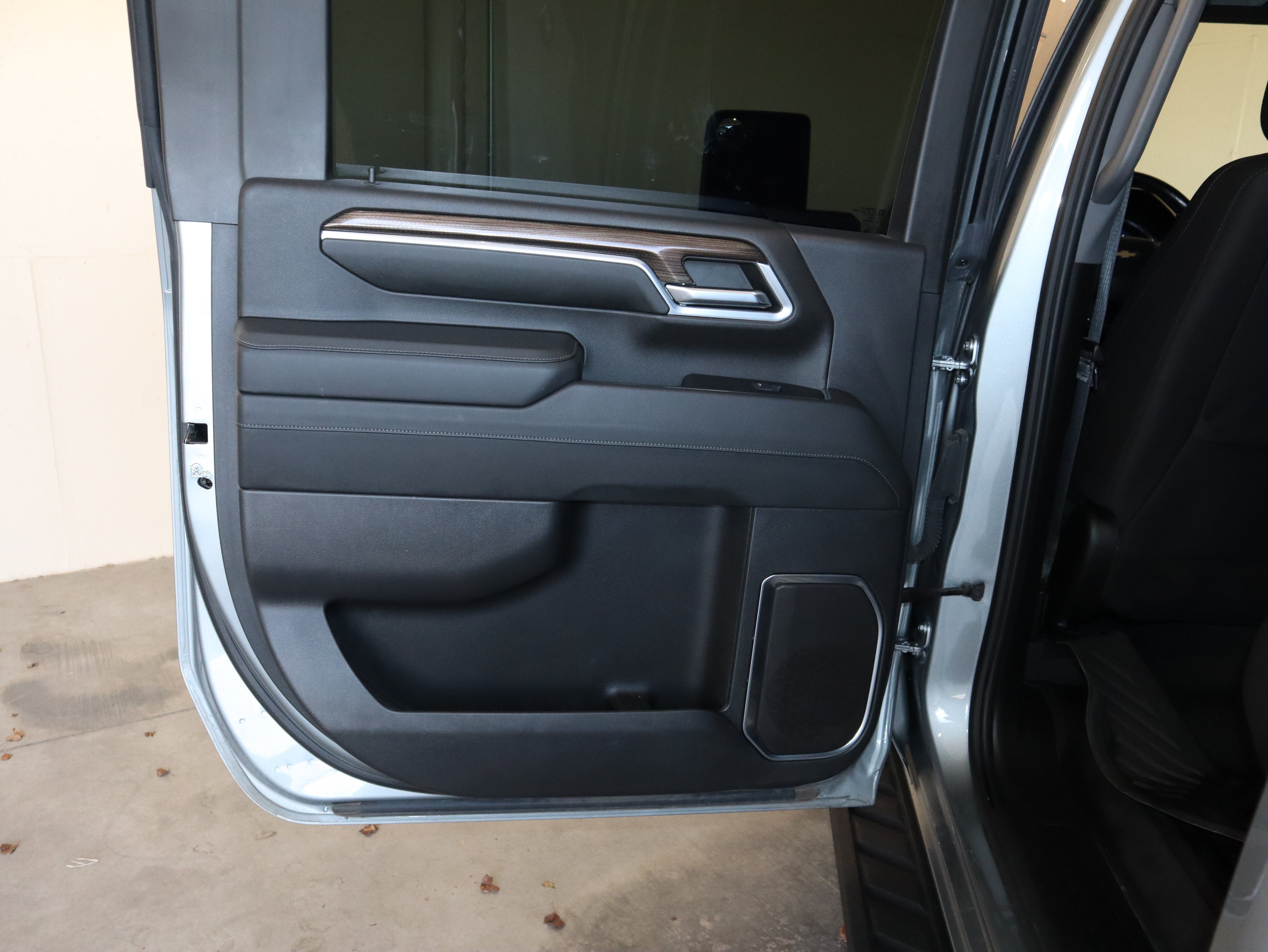 Used 2024 Chevrolet Silverado 2500 LT AWD/4WD image 38