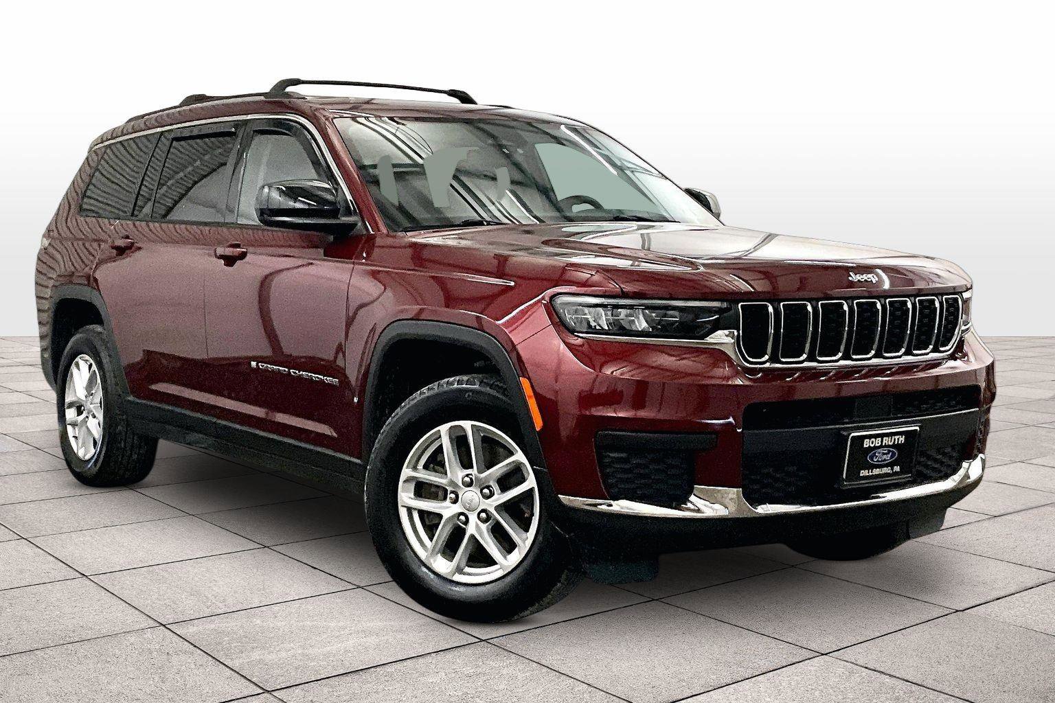 Used 2023 Jeep Grand Cherokee L Laredo image 2