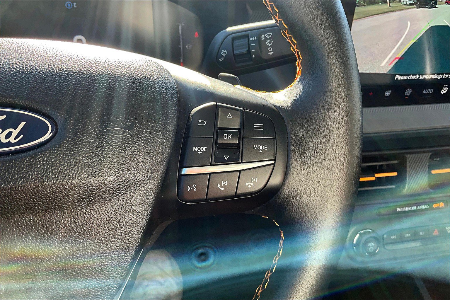 Certified 2025 Ford Maverick Tremor AWD/4WD image 23
