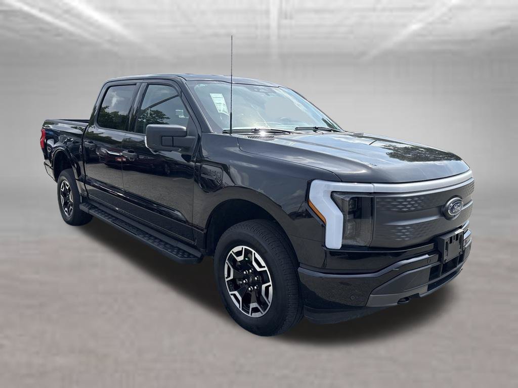 Certified 2023 Ford F150 Lightning XLT AWD/4WD image 6