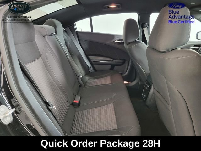 Used 2020 Dodge Charger SXT w/ Blacktop Package image 17