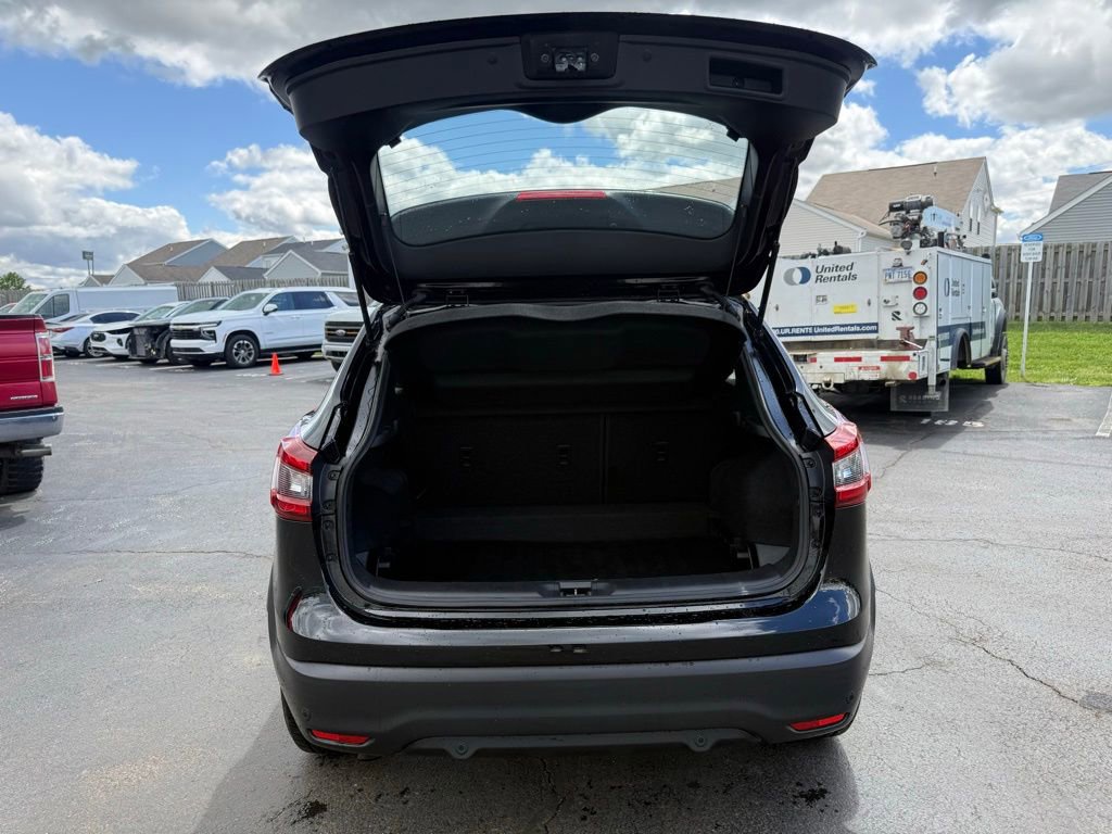 Used 2020 Nissan Rogue Sport S AWD/4WD image 40