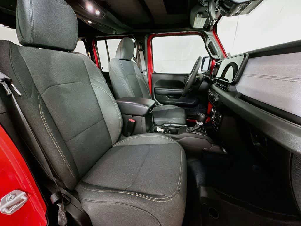 Used 2024 Jeep Wrangler Unlimited Sport AWD/4WD image 29