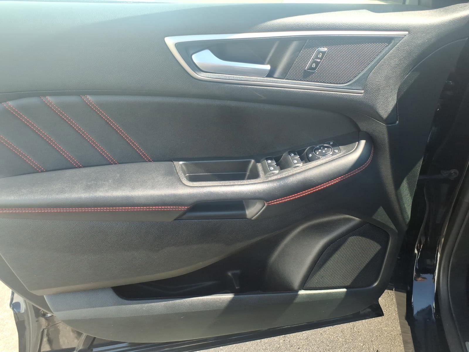 Certified 2024 Ford Edge ST-Line image 11