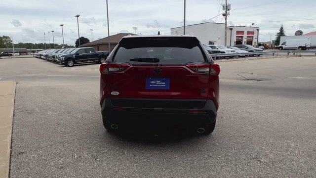 Used 2024 Toyota RAV4 XLE w/ Convenience Package AWD/4WD image 8