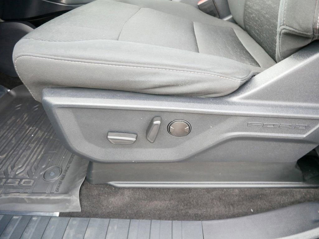 Certified 2022 Ford F150 XLT w/ Equipment Group 302A High image 8