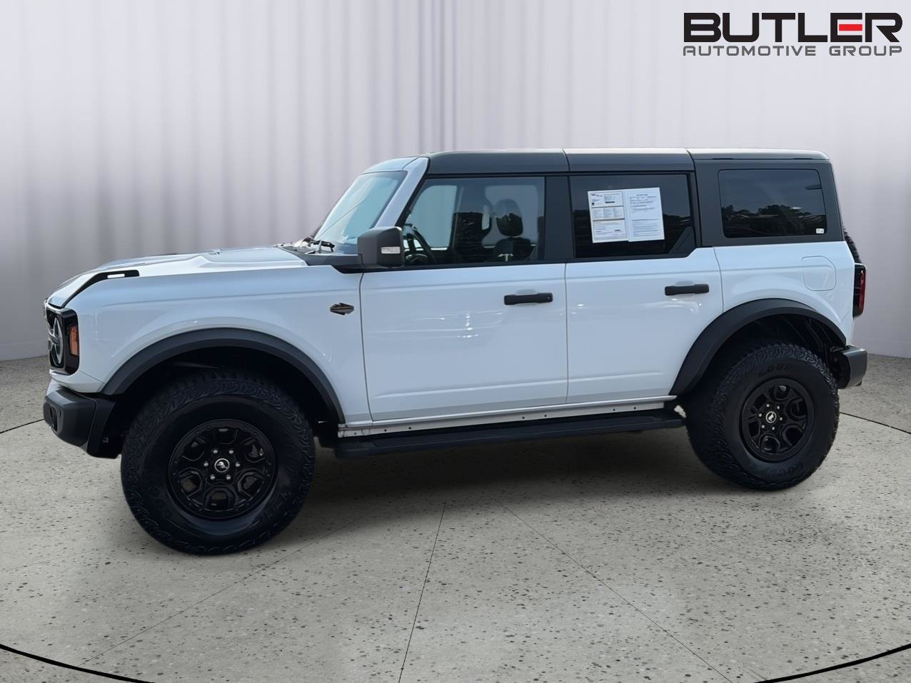 Certified 2023 Ford Bronco Wildtrak AWD/4WD image 3
